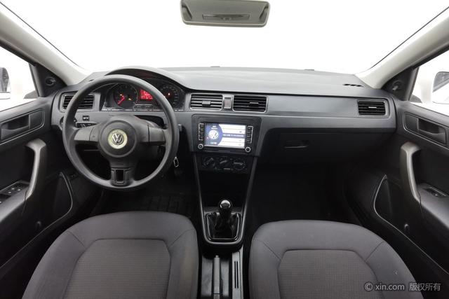 Volkswagen Santana 2015 1.6 L MT — фото 13