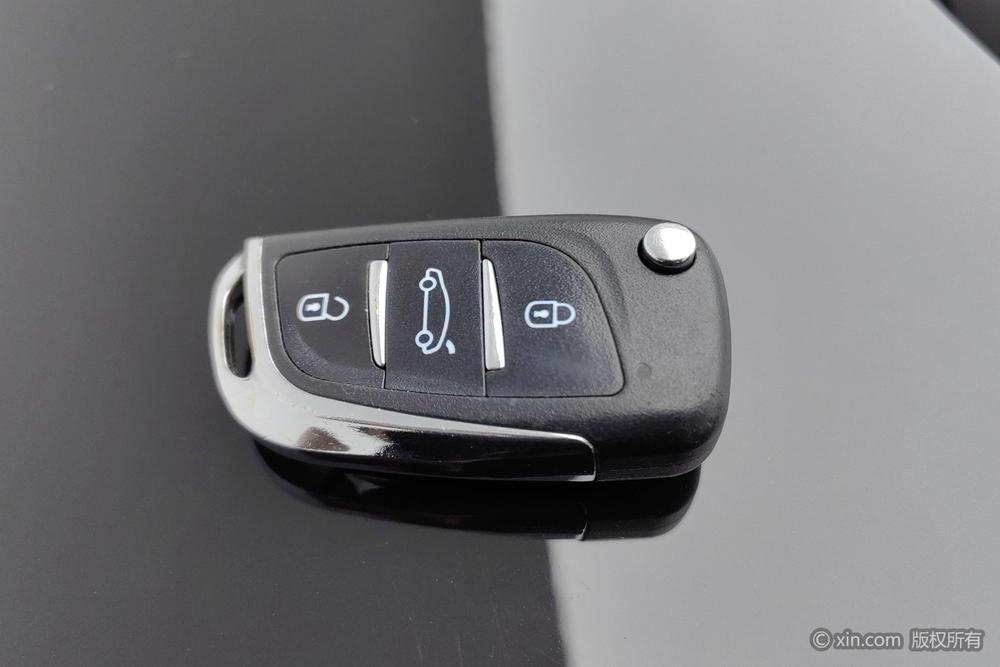 Chevrolet Captiva, фото 6