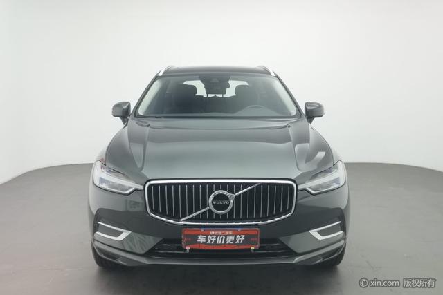 Volvo XC60 2020 T 5 4 WD — фото 2