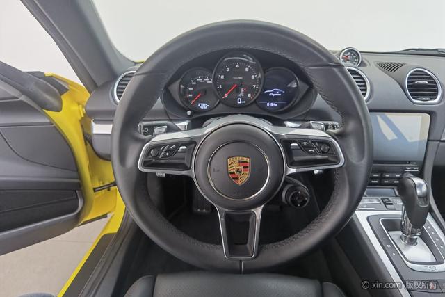 Porsche 718 2023 Cayman 2.0 T — фото 12