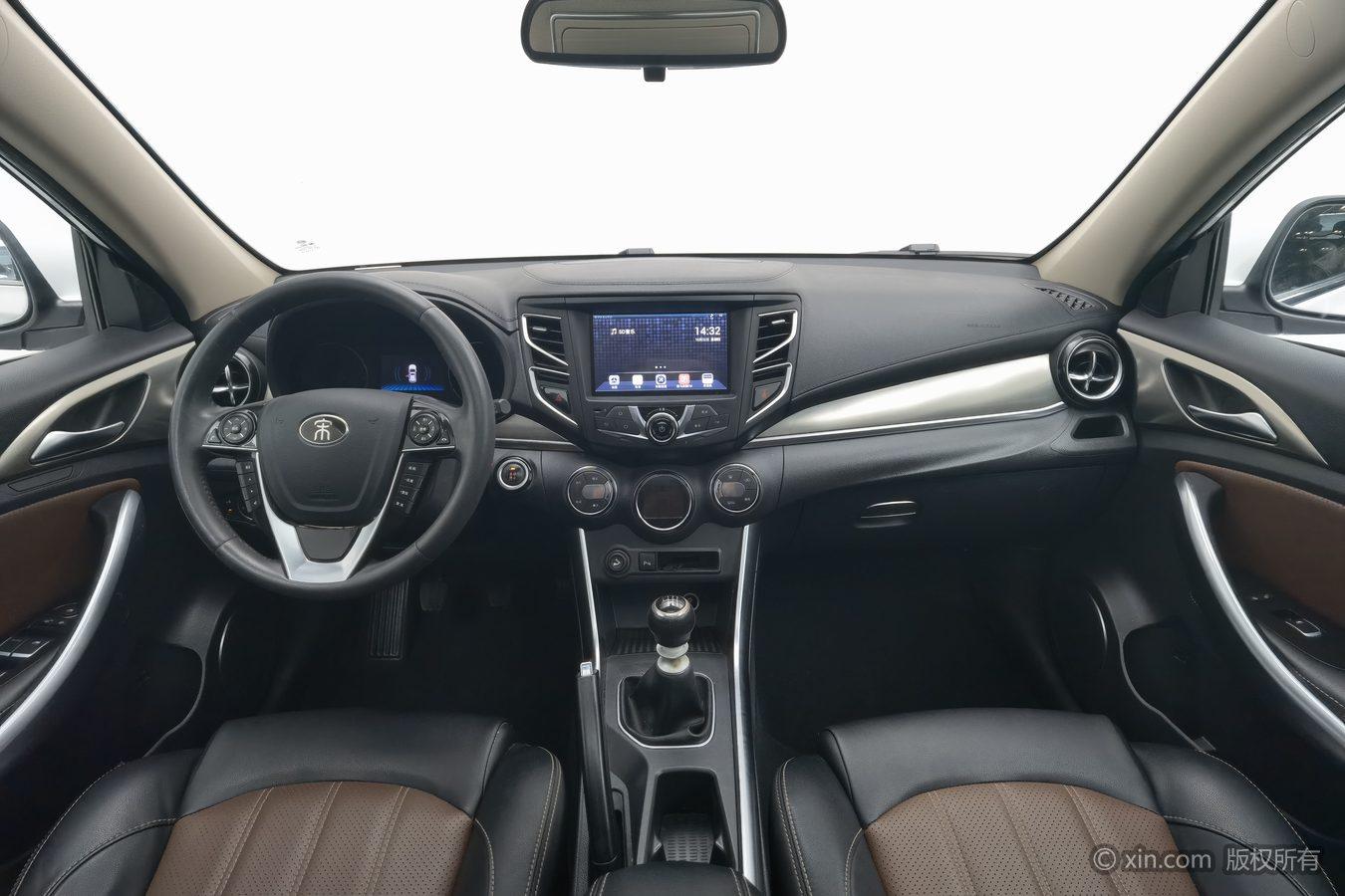 BYD Song 2016 gai shi ban 1.5TI МКПП Elite