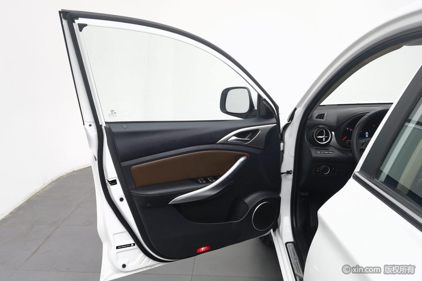BYD Song 2016 gai shi ban 1.5TI МКПП Elite