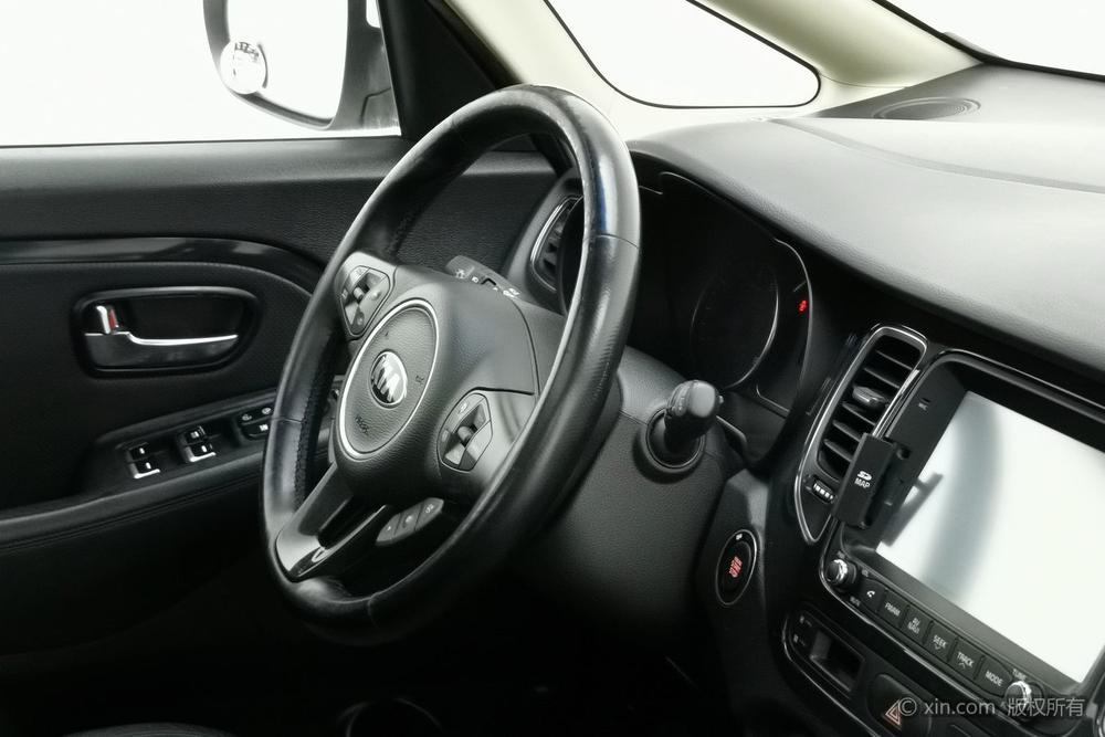 Kia Carens, фото 17