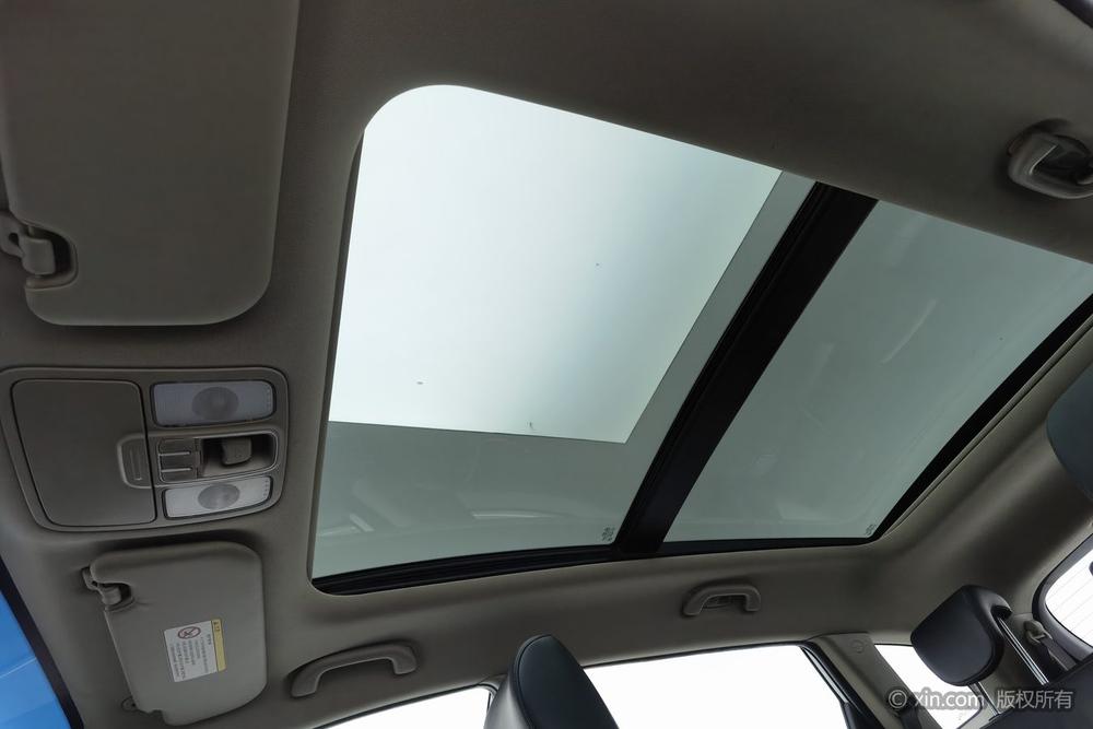 Kia Carens, фото 21