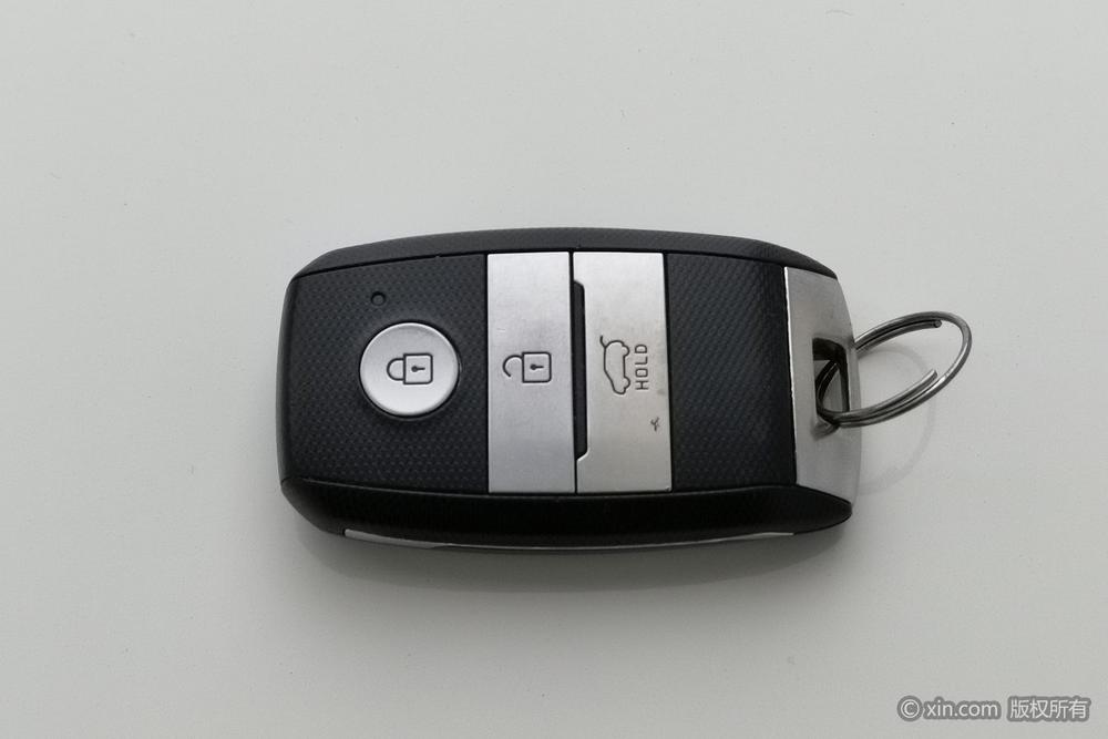 Kia Carens, фото 6