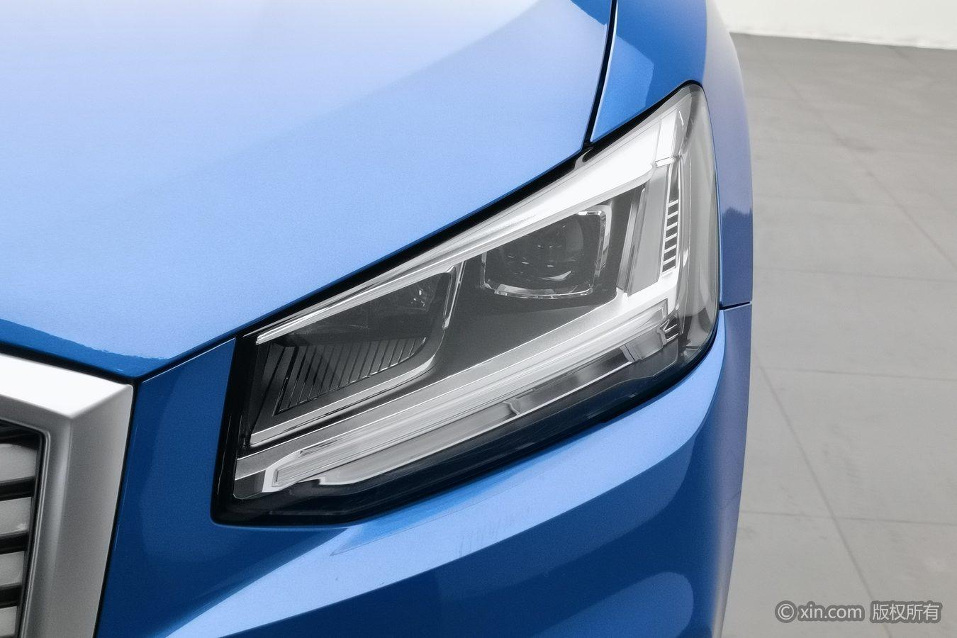 Audi Q2L e-tron 2019 Синий из Китая, фото 6