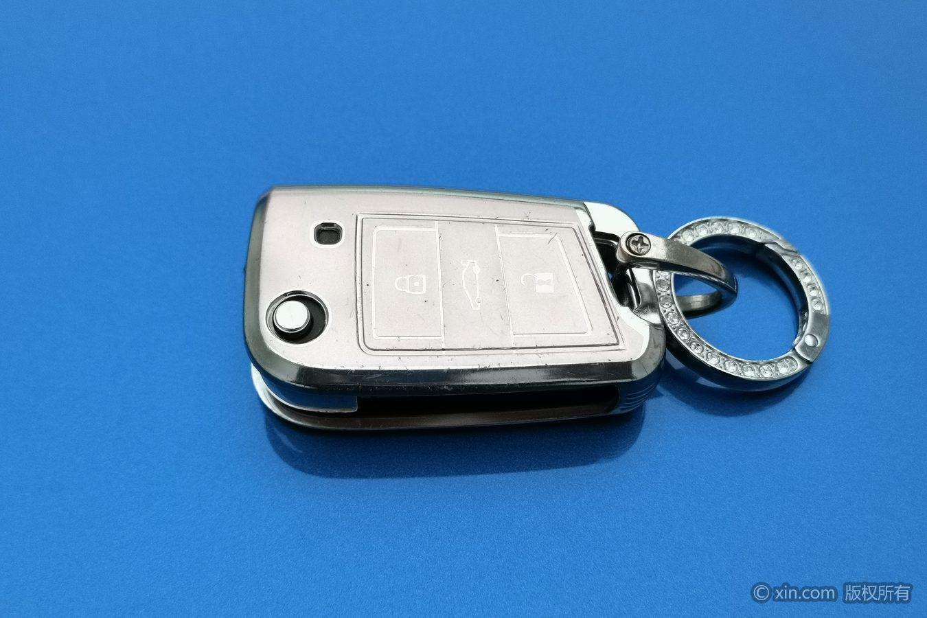 Audi Q2L e-tron id 4438141 из Китая 9