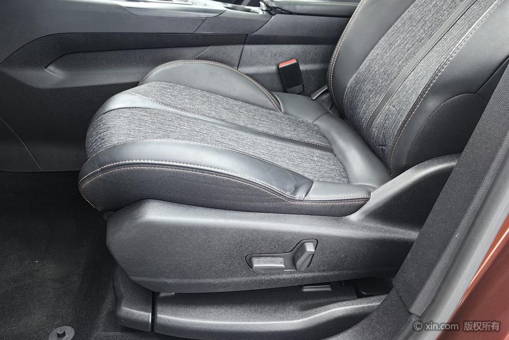 Peugeot 4008, фото 14