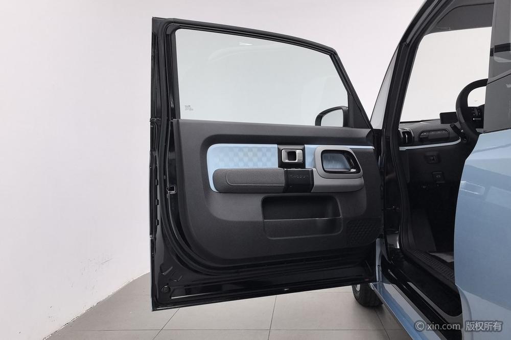 Baojun E300, фото 21