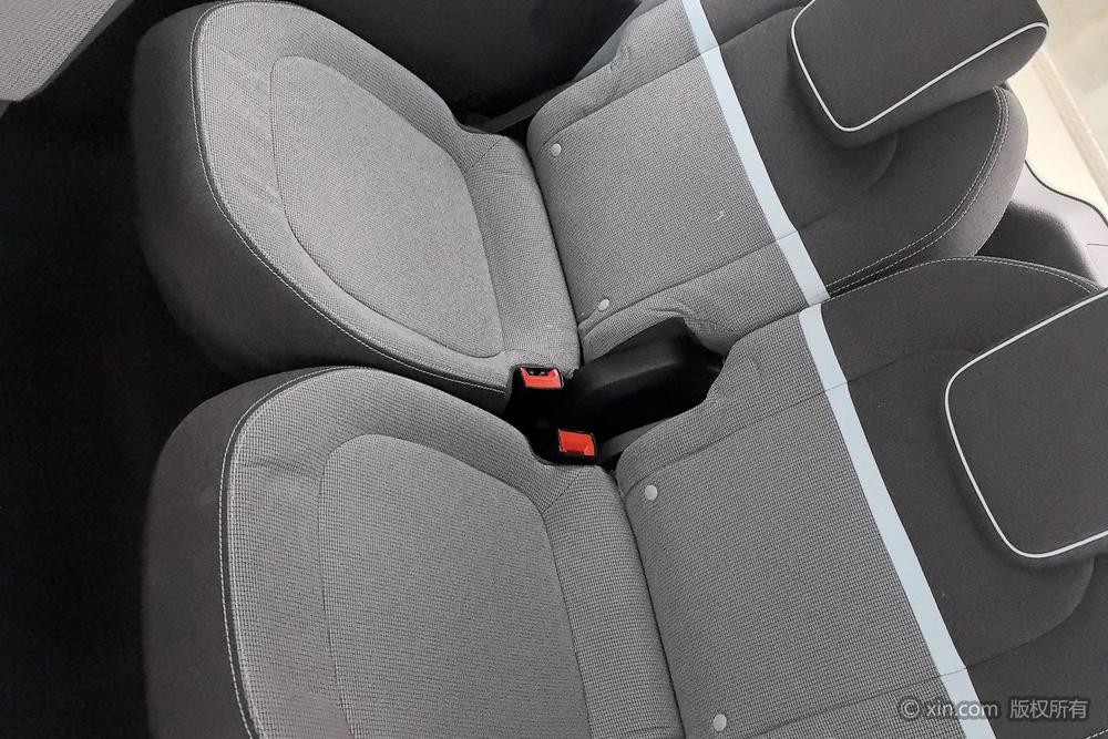 Baojun E300, фото 24