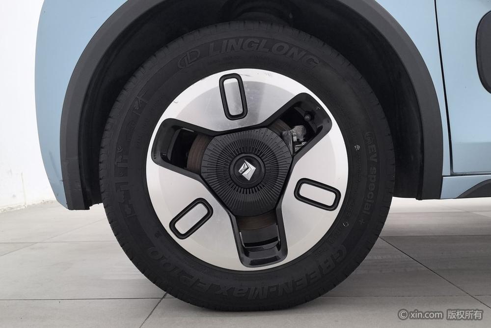 Baojun E300, фото 10