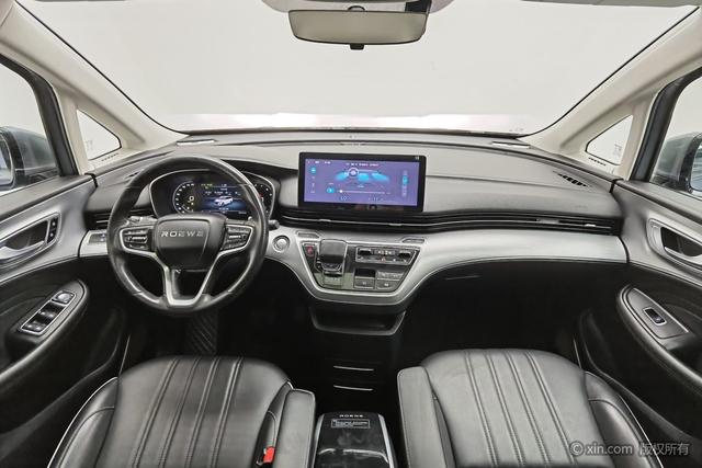 Roewe i MAX8 2021 400 TGI Supreme — фото 13