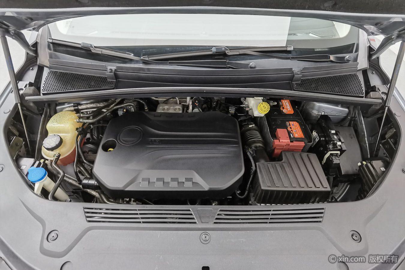 Roewe iMAX8 2021 400TGI Supreme