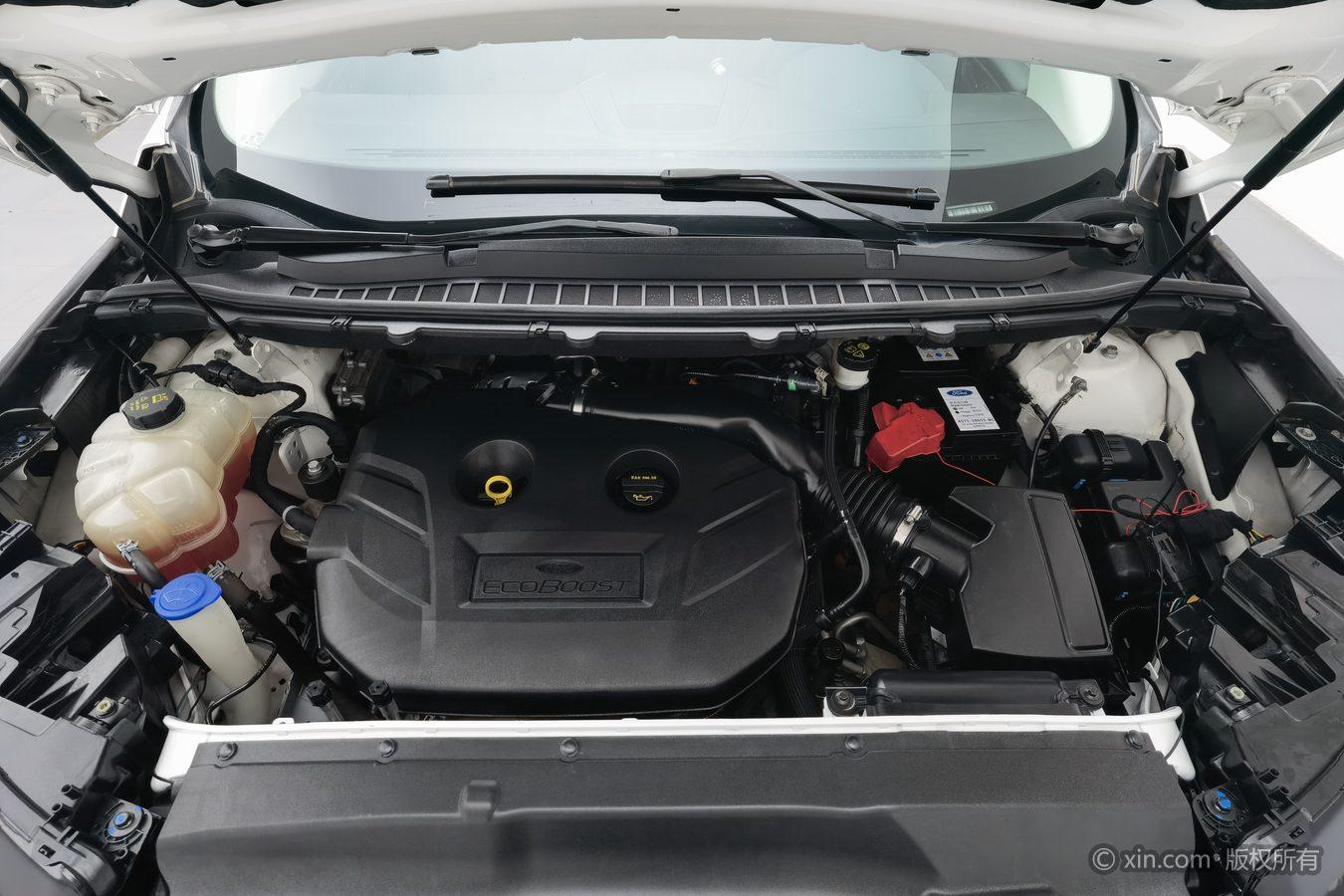 Ford Edge 2015 2.0T GTDi