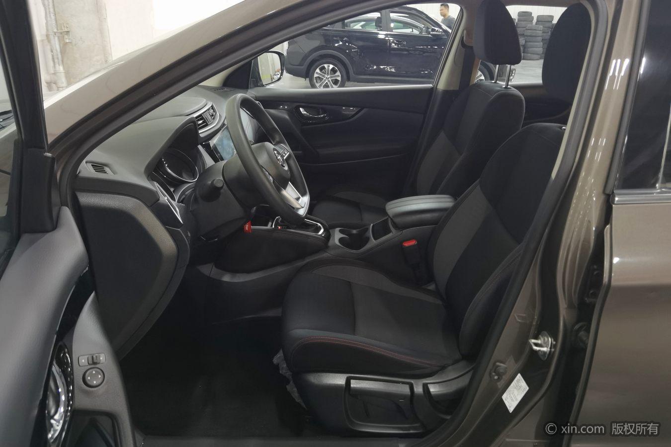 Nissan Qashqai 2020 Темно-серый из Китая, фото 2