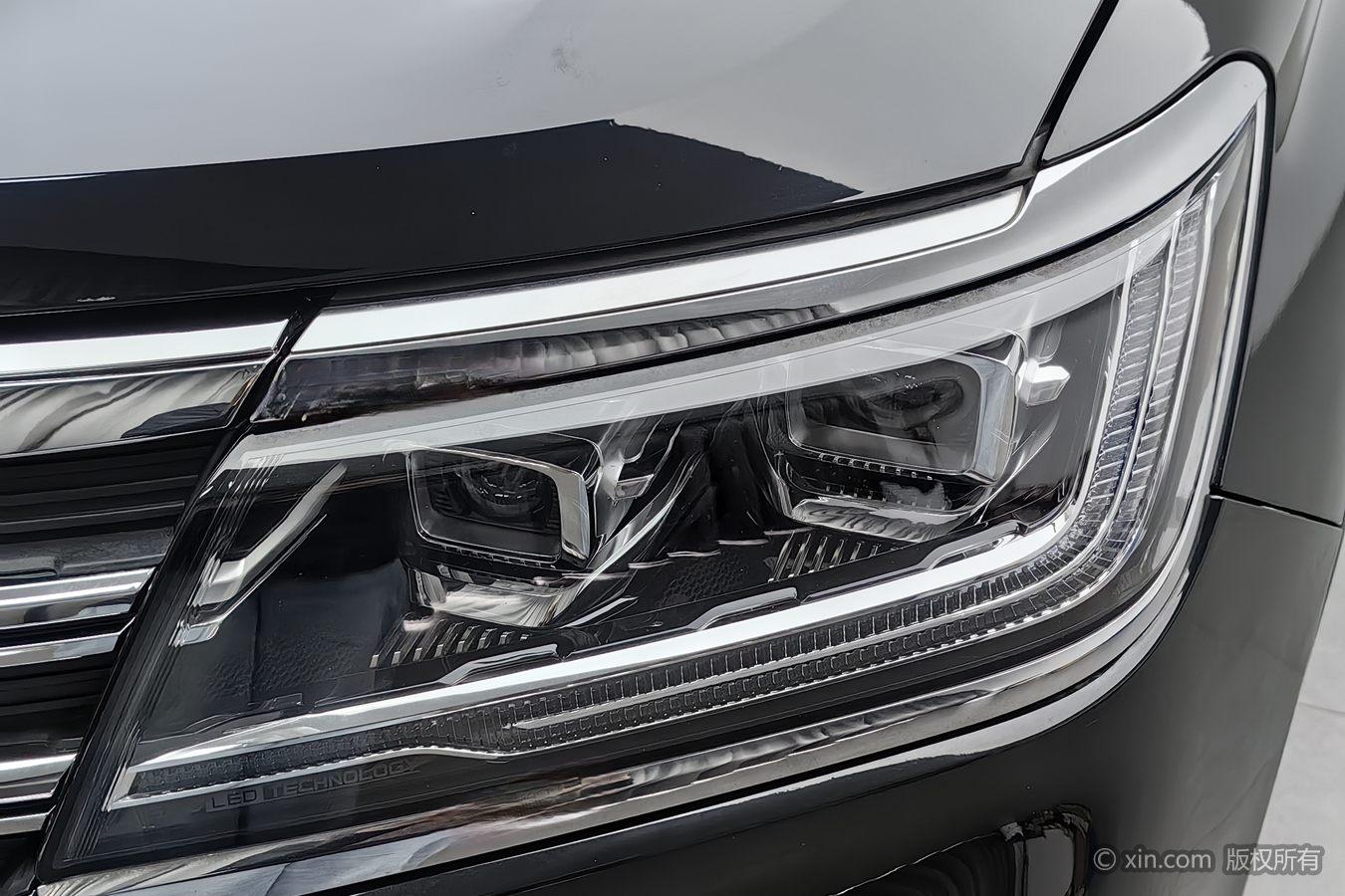Roewe RX8 2018 30T