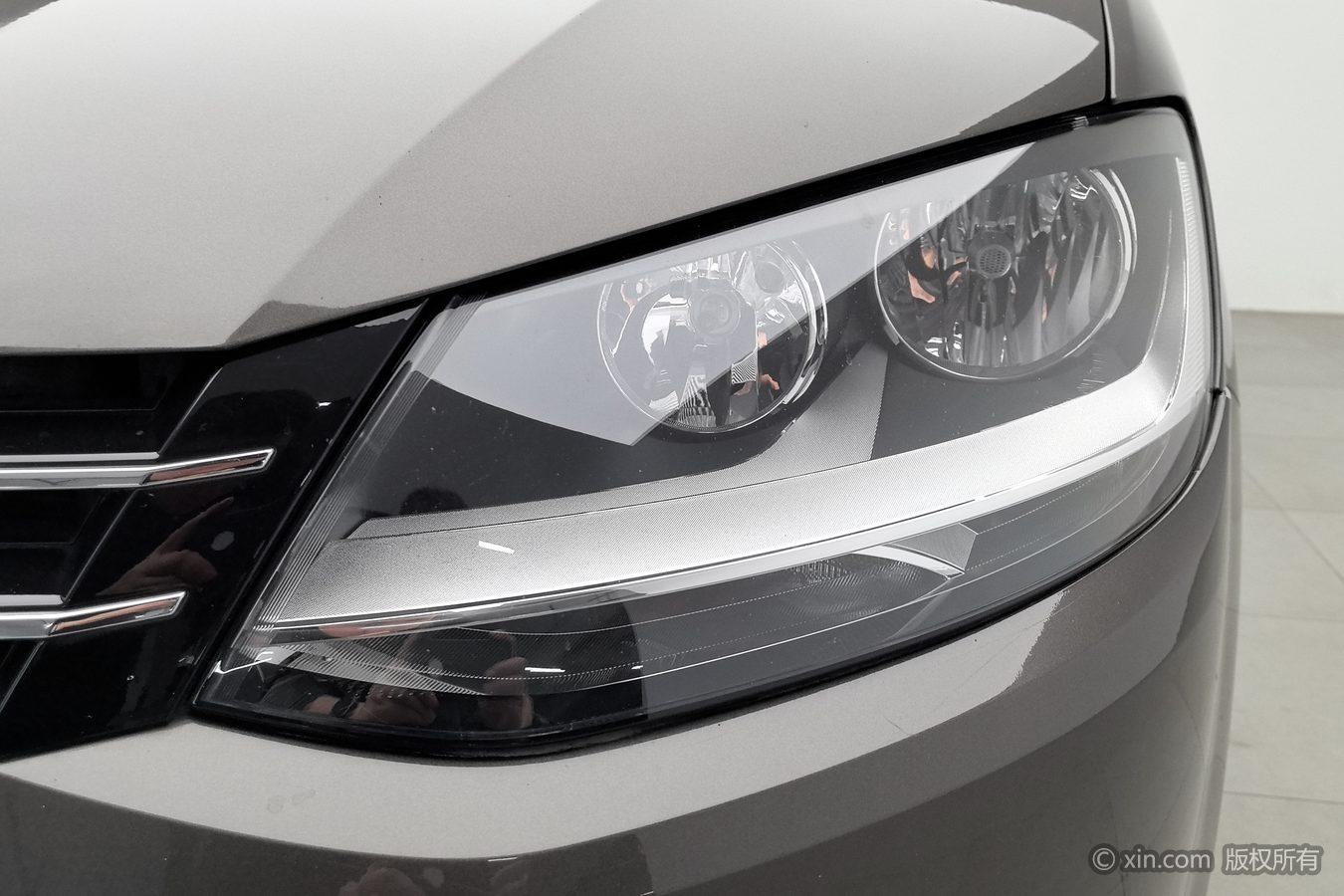 Volkswagen Xia 2018 380TSI 7 мест