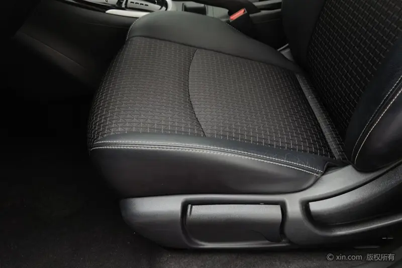 Nissan Tiida 1.6L CVT — фото 13