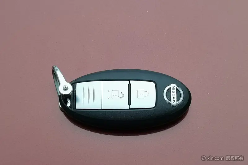 Nissan Tiida 1.6L CVT — фото 7