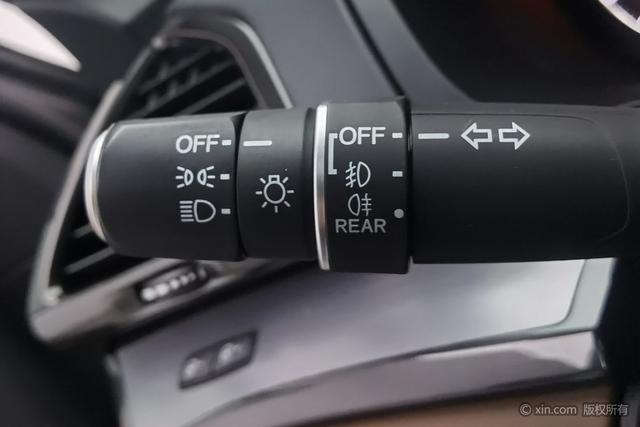 Acura CDX 2016 1.5 T 2 WD — фото 16