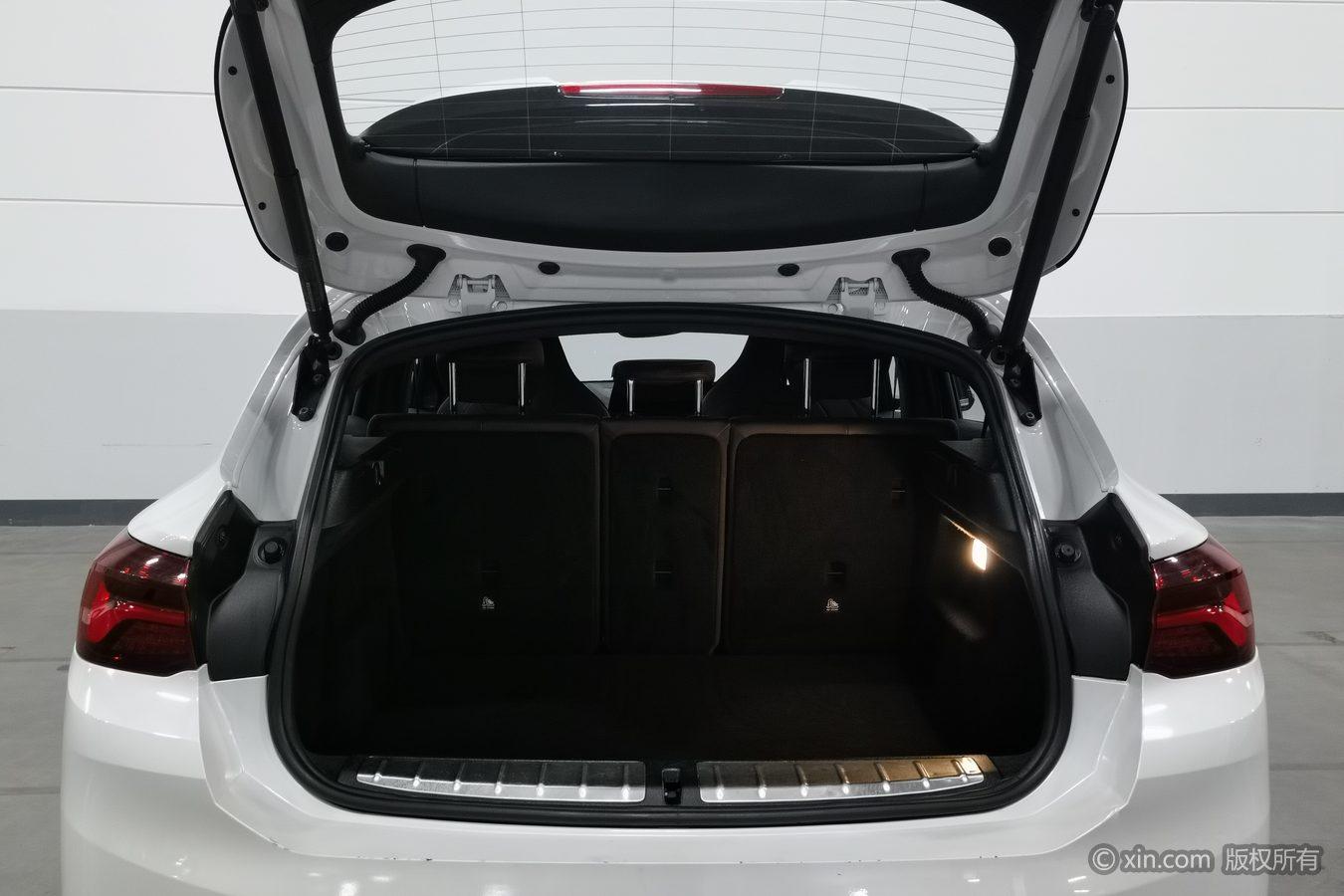 BMW X2 2021 sDrive25i feng mang ban