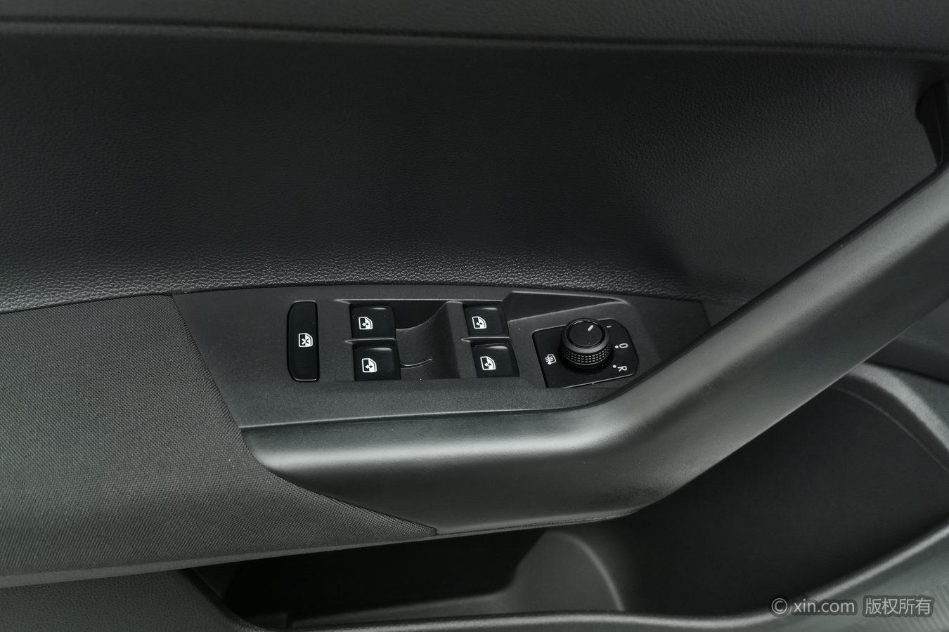 Volkswagen Polo id 4439027 из Китая 17