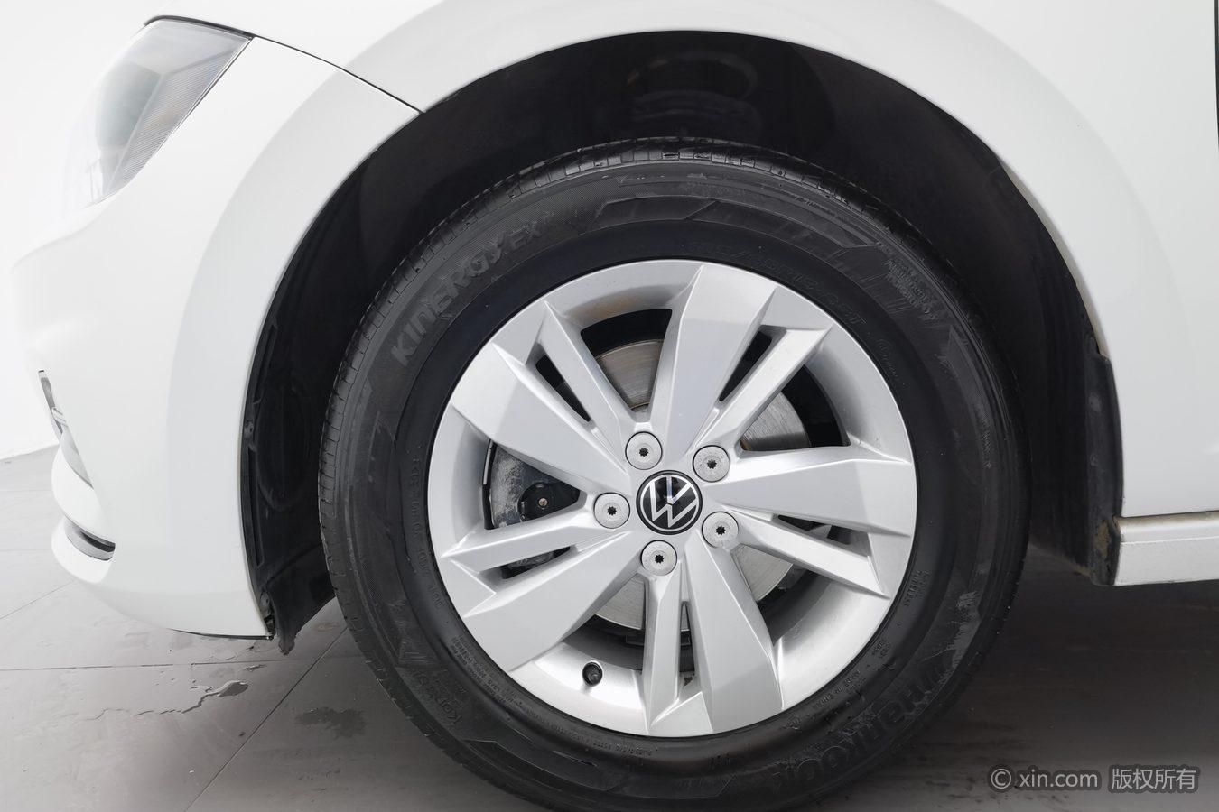 Volkswagen Polo id 4439027 из Китая 18