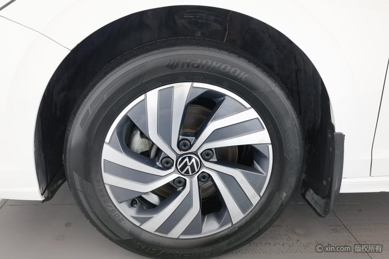Volkswagen Bora 2023 Белый из Китая, фото 5