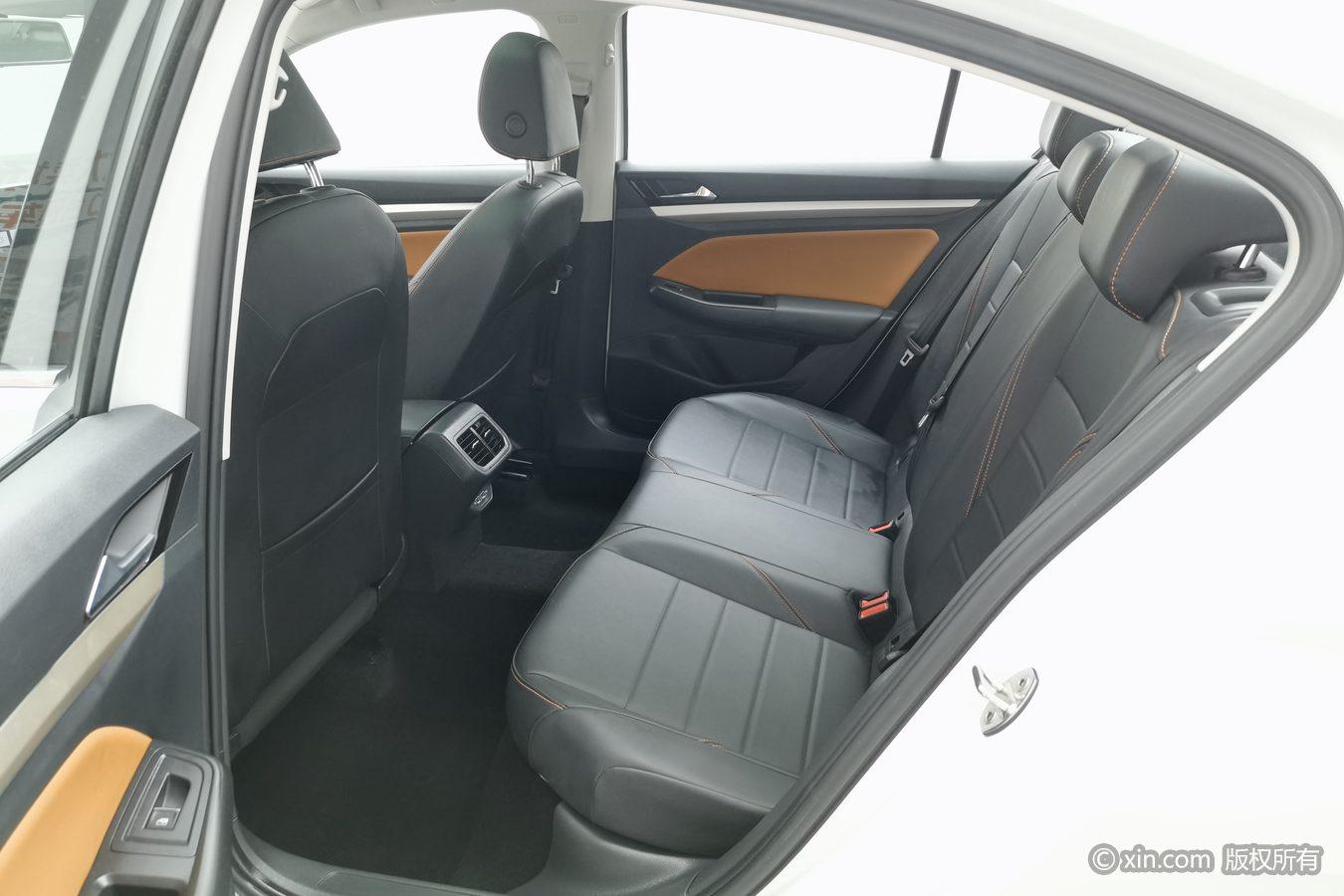 Volkswagen Bora id 4439267 из Китая 14