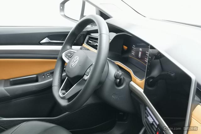 Volkswagen Bora 2023 280 TSI DSG — фото 8