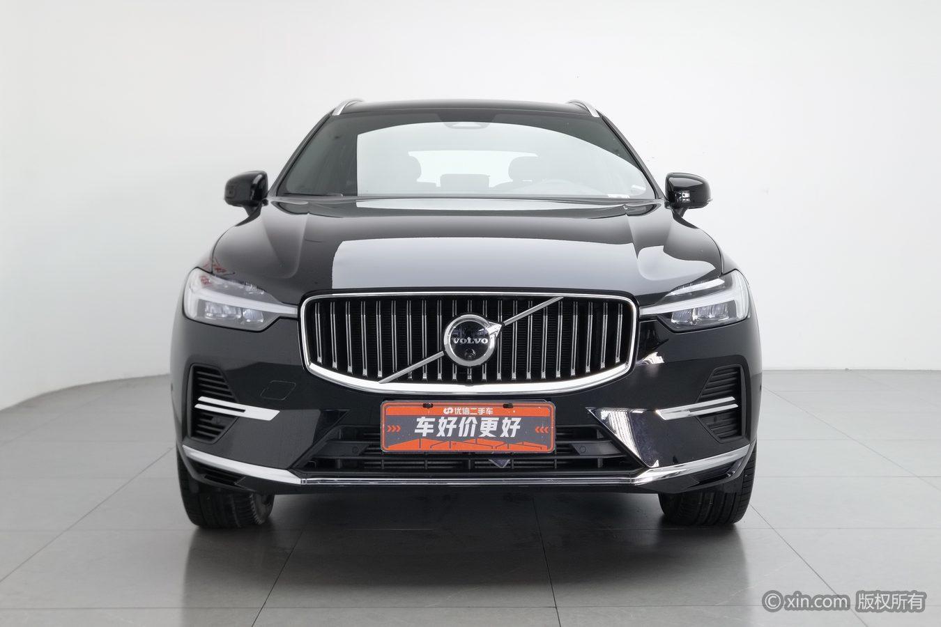 Volvo XC60 PHEV 2024 T8 Luxury