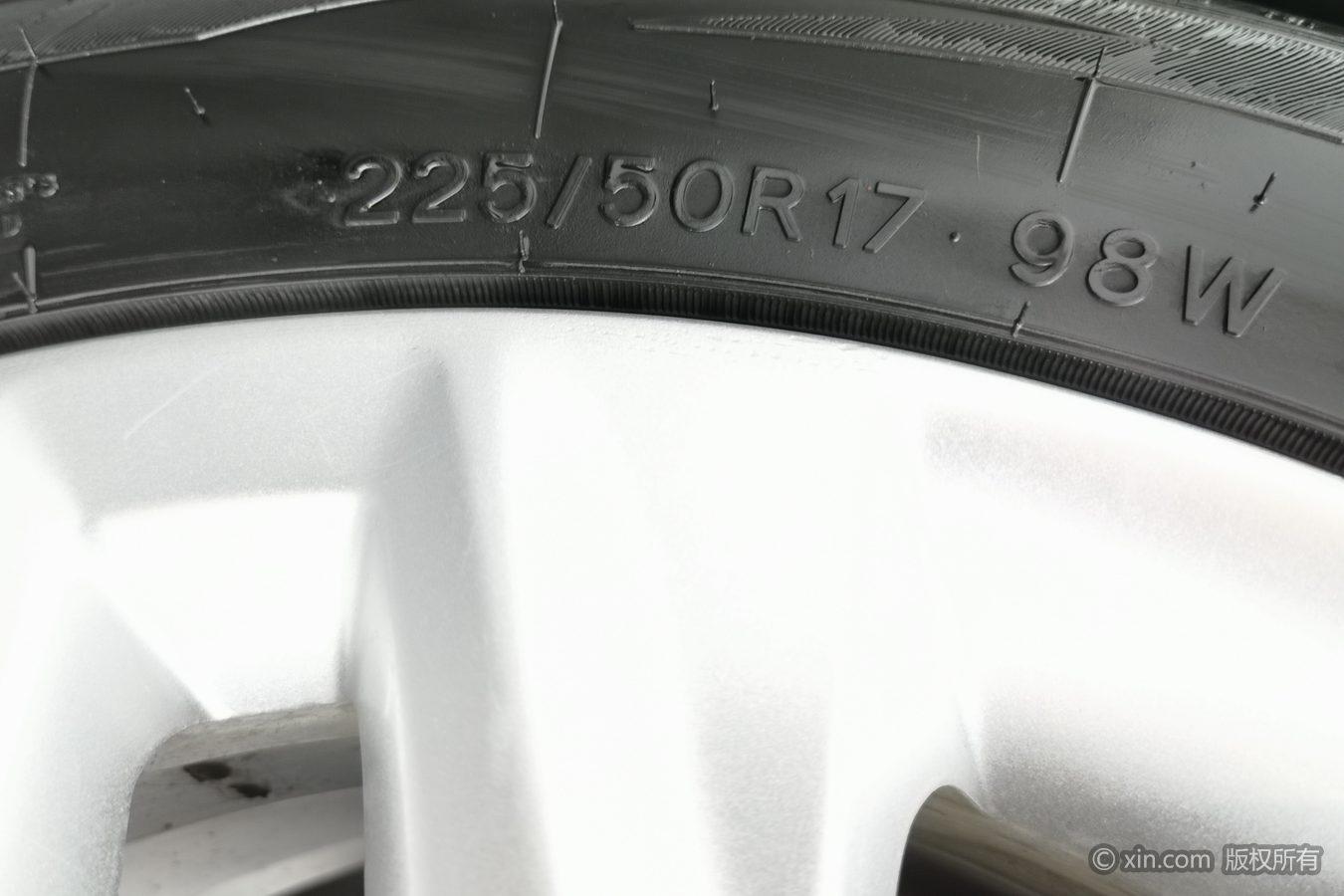 Chevrolet Orlando 2018 530T AT (5+2 ) V