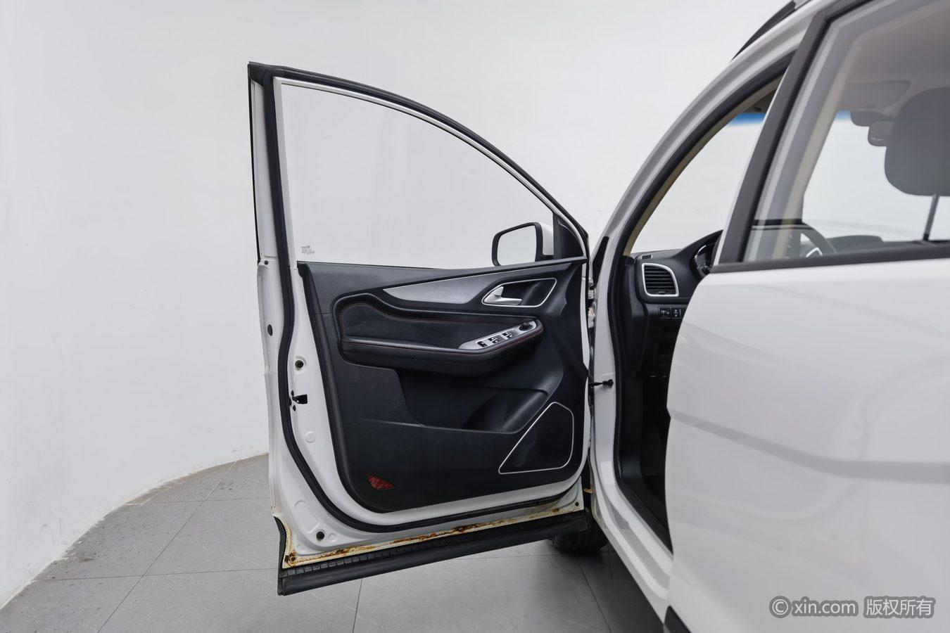 Baojun 560 2016 1.8L МКПП Комфорт