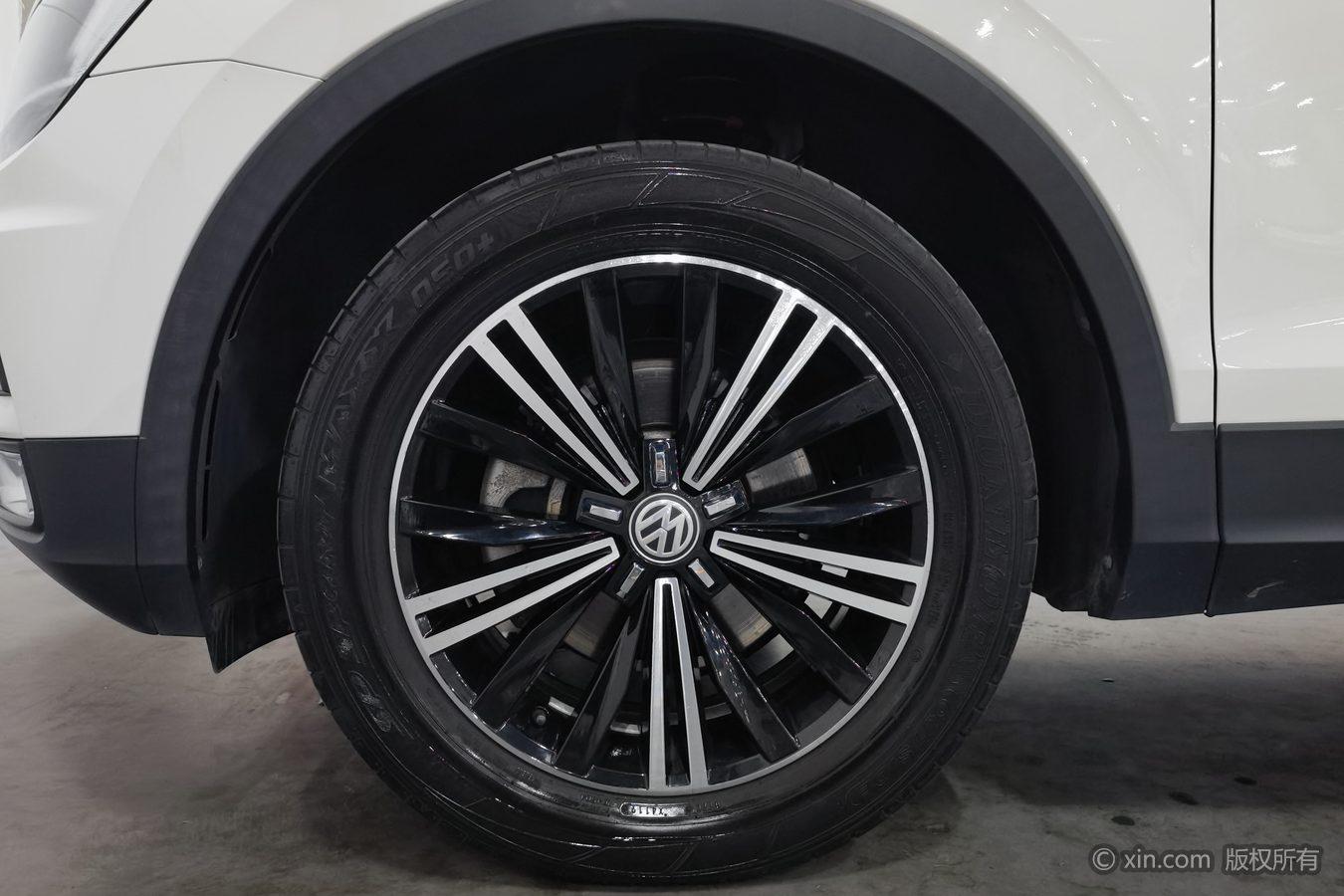 Volkswagen Tiguan L L 2020 330TSI AT Comfort VI