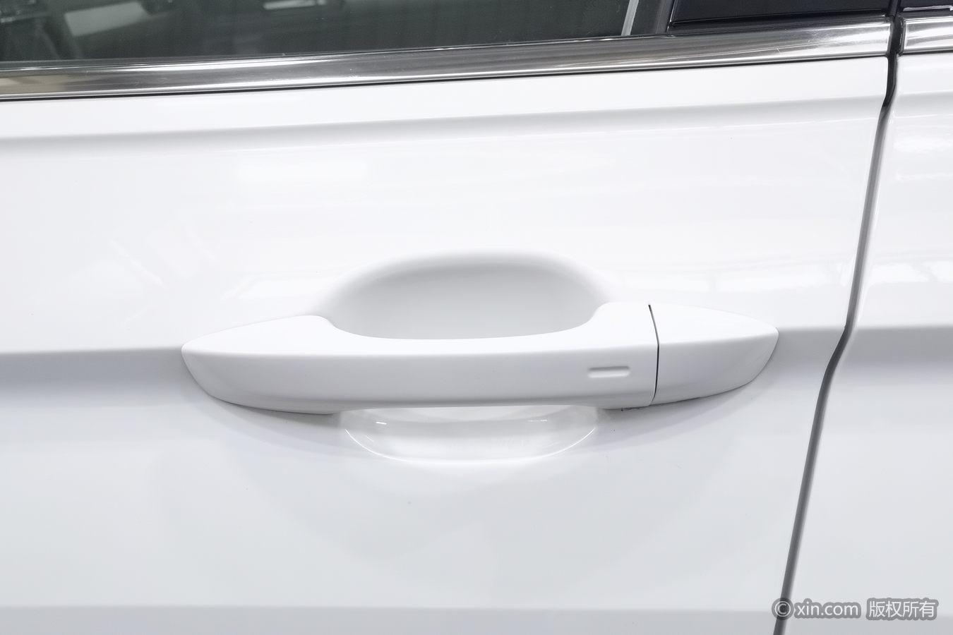 Volkswagen Tiguan L L 2020 330TSI AT Comfort VI
