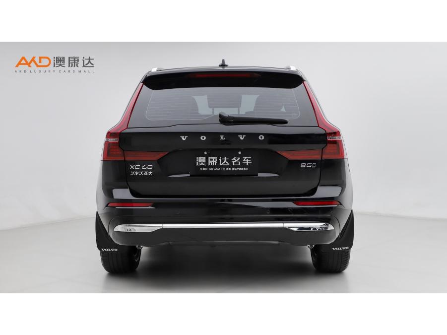 Volvo XC60 2026 B5 Luxury
