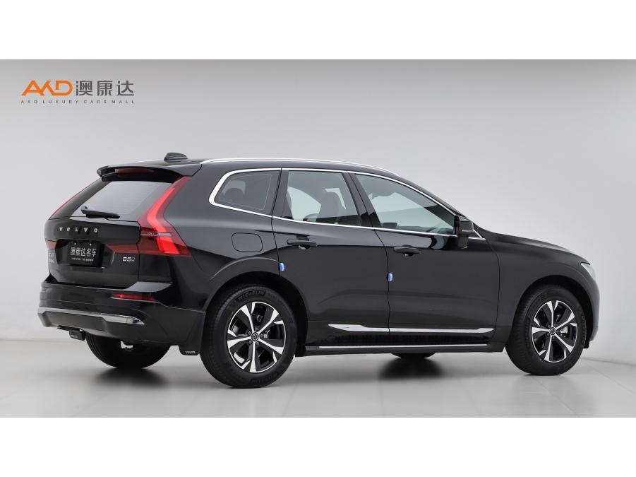 Volvo XC60 2026 B5 Luxury