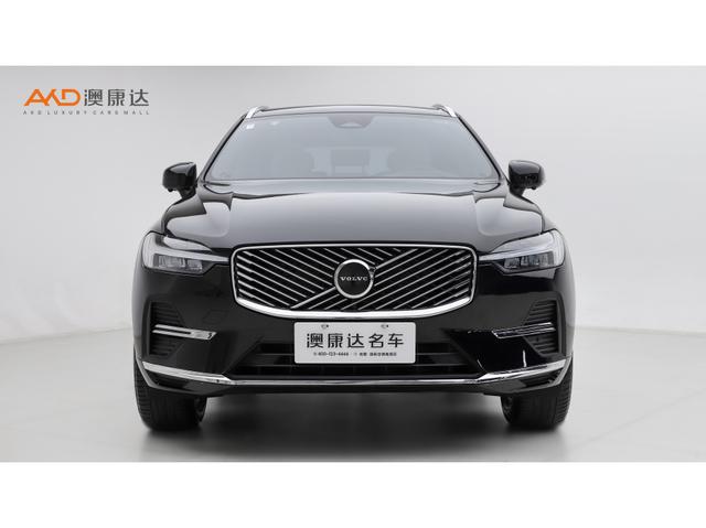 Volvo XC60 2026 B 5 4 WD — фото 2