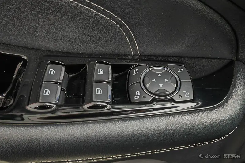 Ford Edge — фото 16