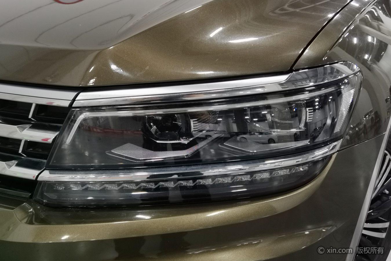 Volkswagen Tiguan L L 2018 380TSI AT Luxury