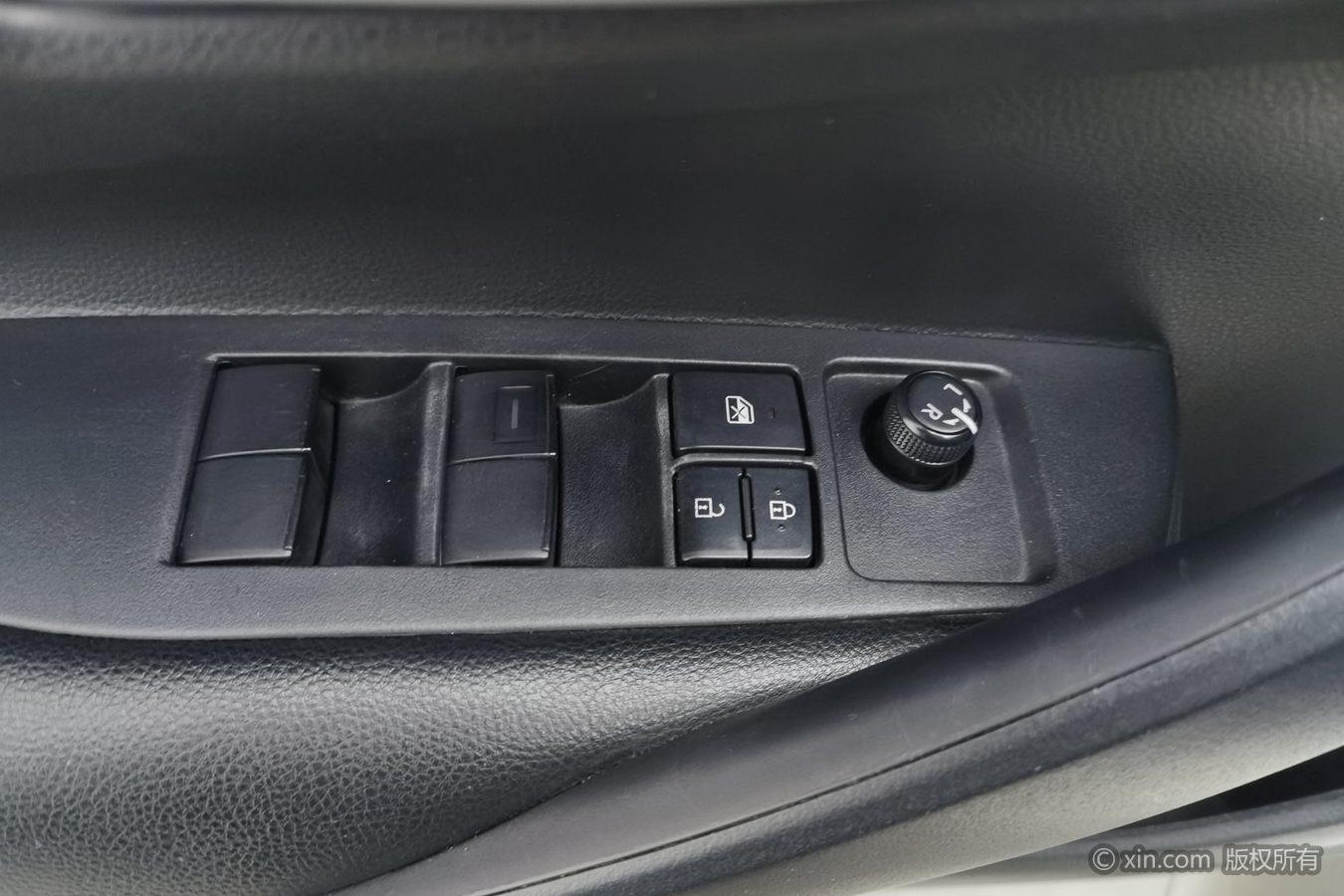 Toyota Corolla 2021 Белый из Китая, фото 3