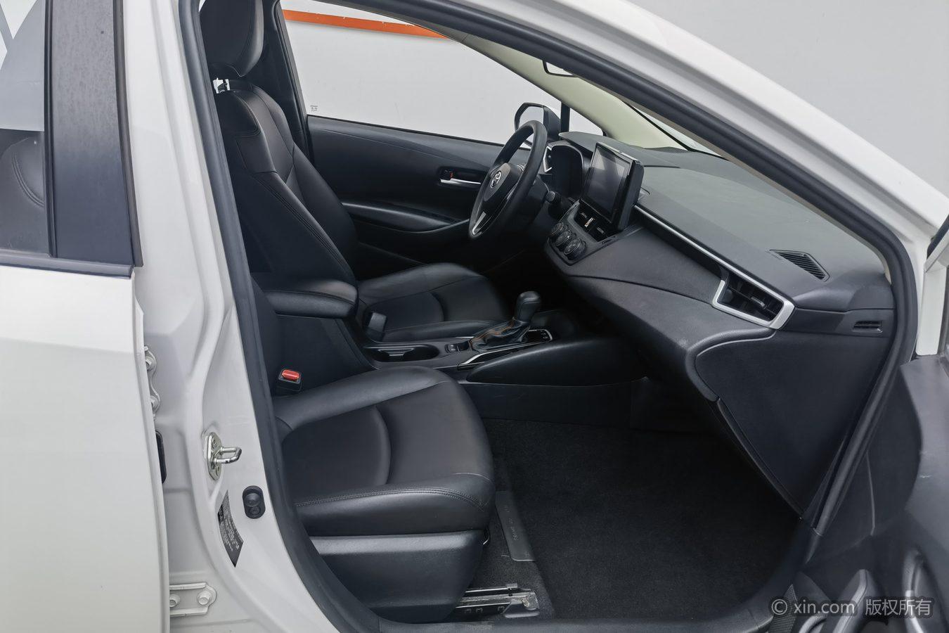 Toyota Corolla 2021 Белый из Китая, фото 4