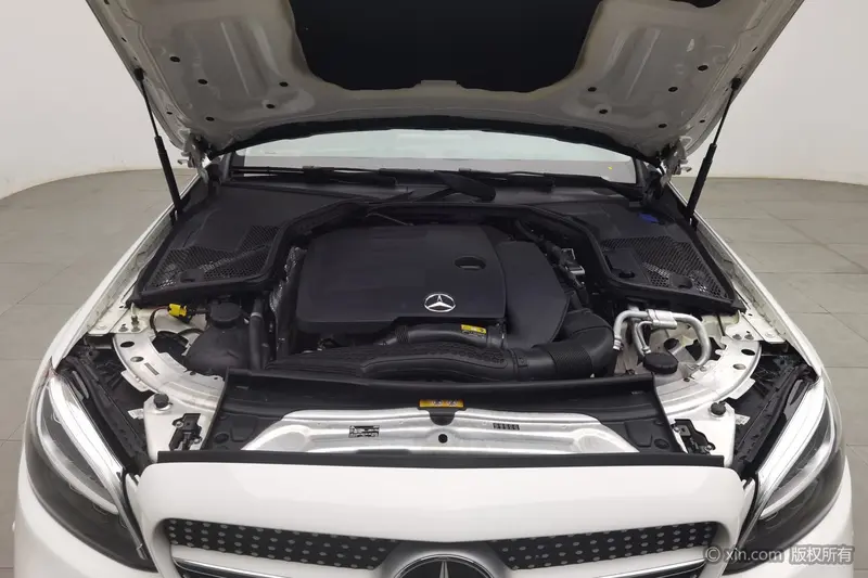 Mercedes-Benz C-Class C 260 L Sport — фото 6