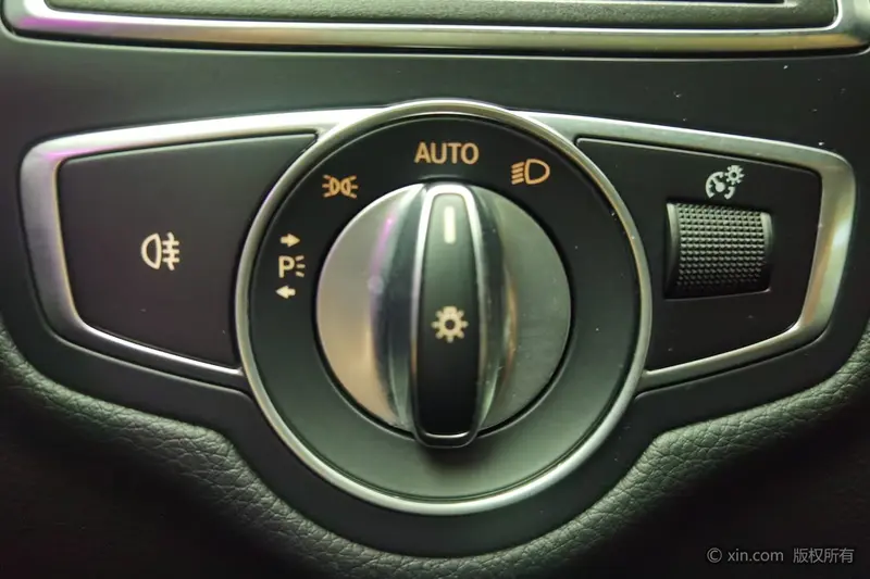 Mercedes-Benz C-Class C 260 L Sport — фото 11