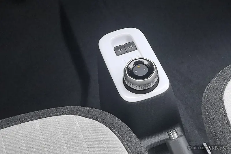 Geely Galaxy Panda — фото 9
