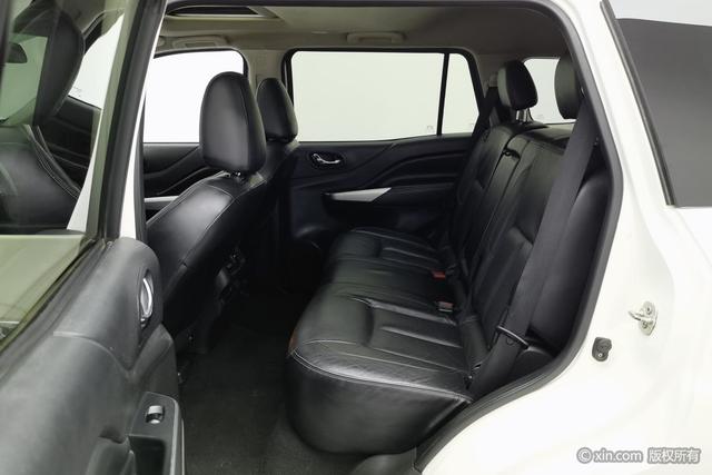 Nissan Terra 2018 2.5 L AT 4 WD — фото 19