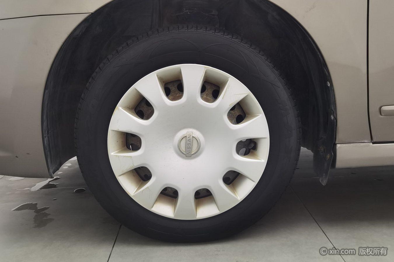 Nissan Sylphy 2012 1.6XE MT Comfort