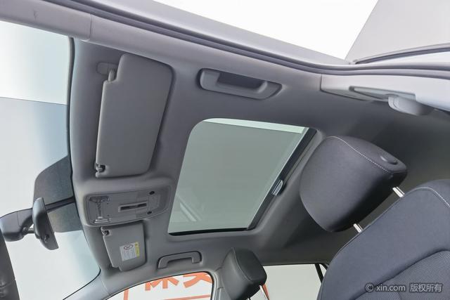 Audi Q2L 2020 35 TFSI — фото 20
