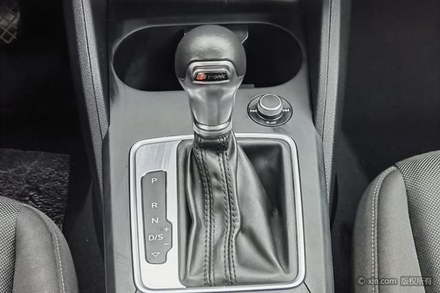Audi Q2L 2020 35 TFSI — фото 14