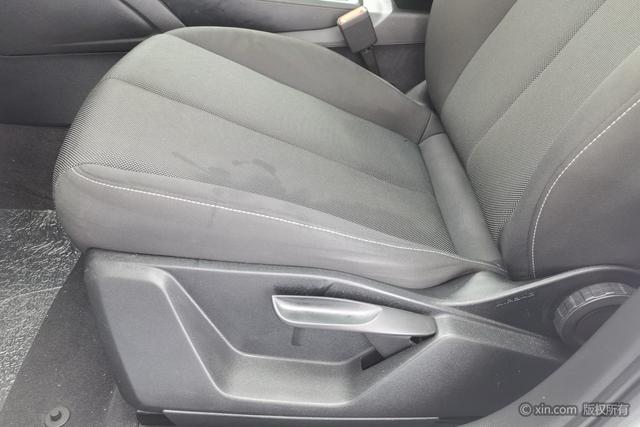 Audi Q2L 2020 35 TFSI — фото 18